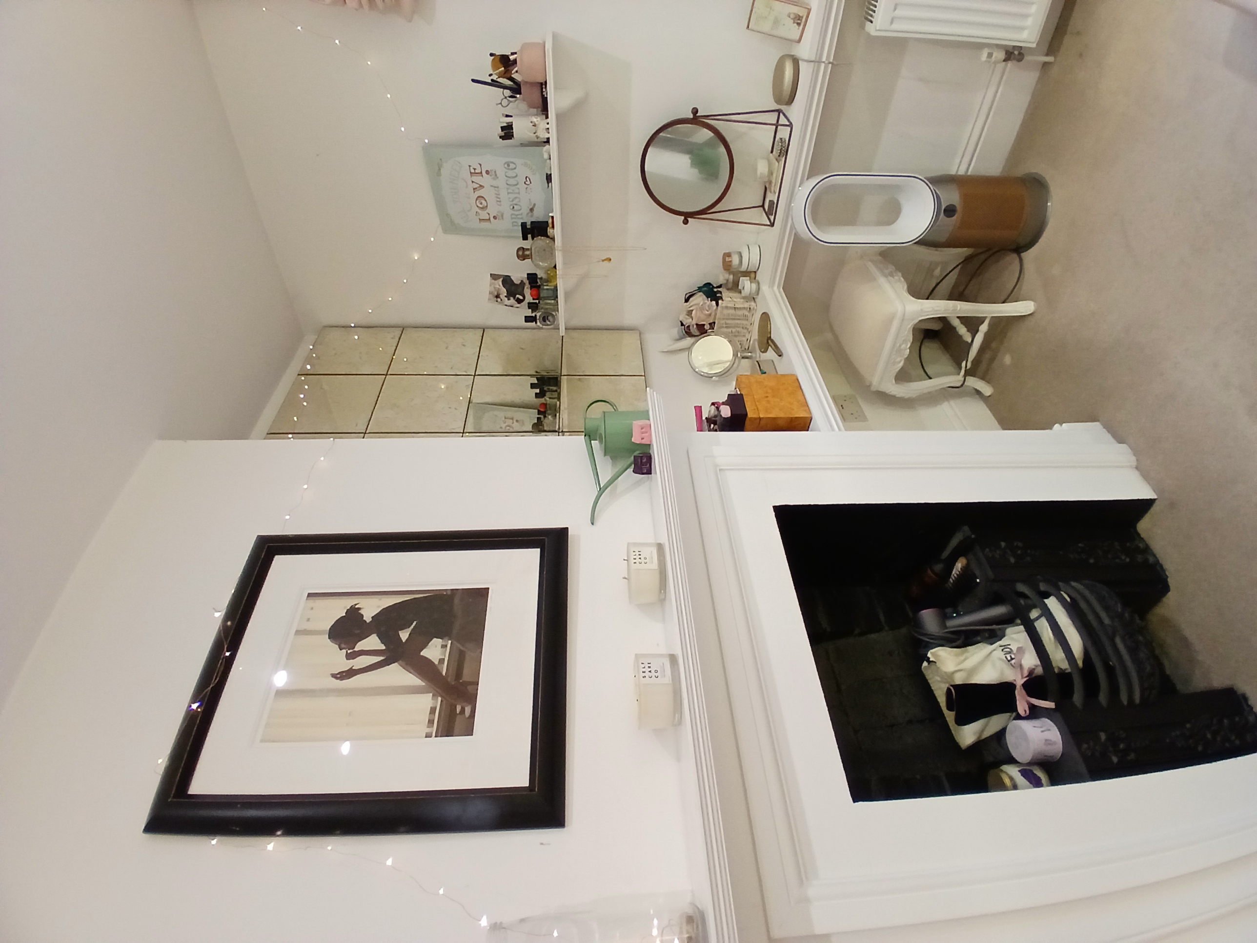 Main Bedroom Feature